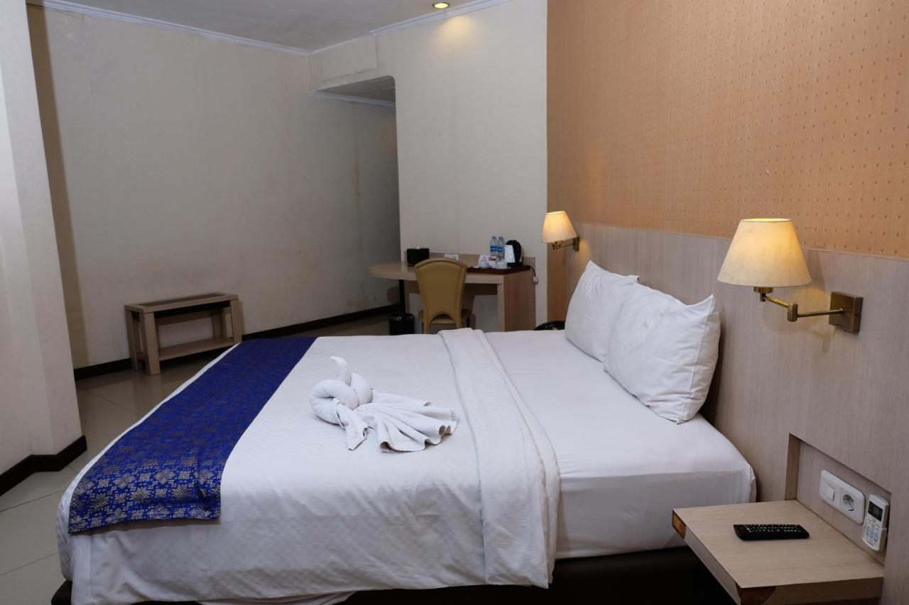 Rio City Hotel Палембанг Екстериор снимка