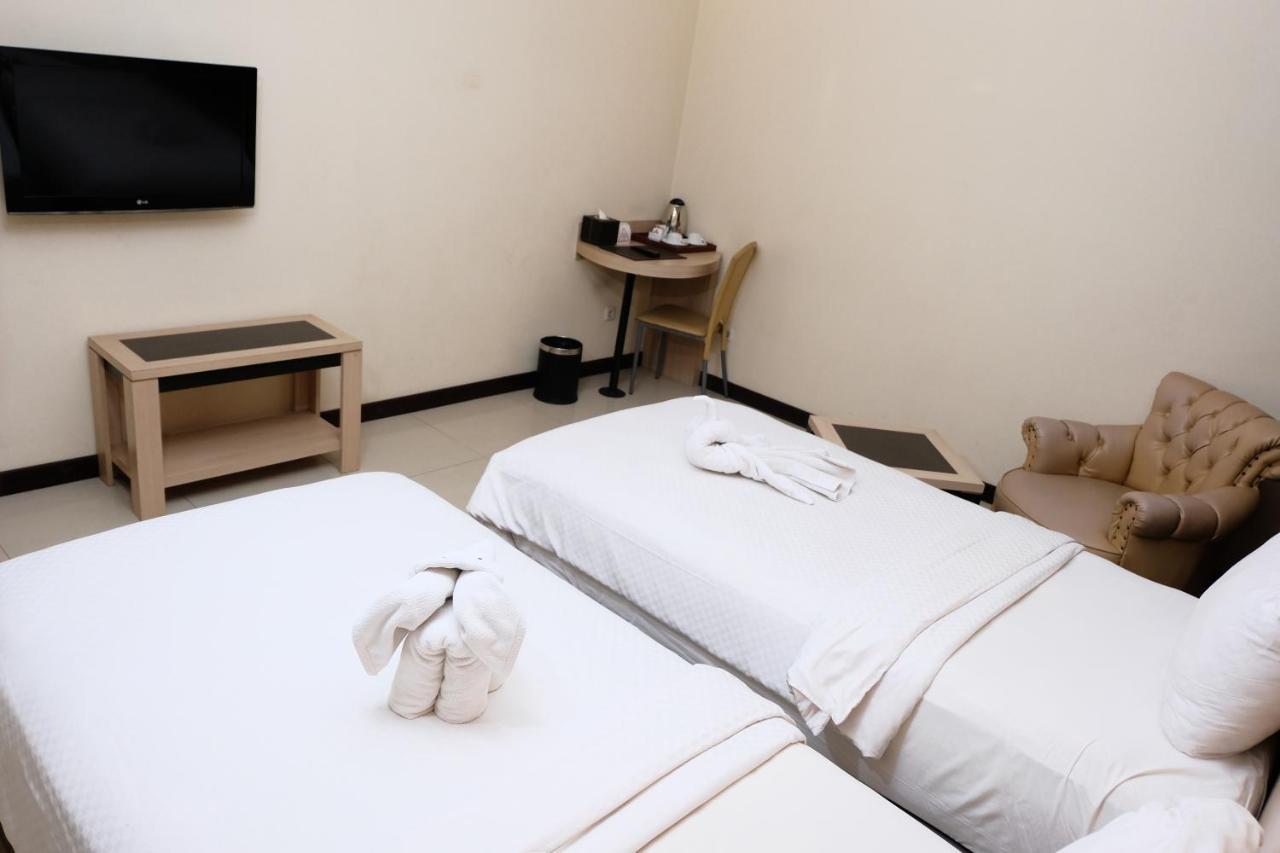 Rio City Hotel Палембанг Екстериор снимка