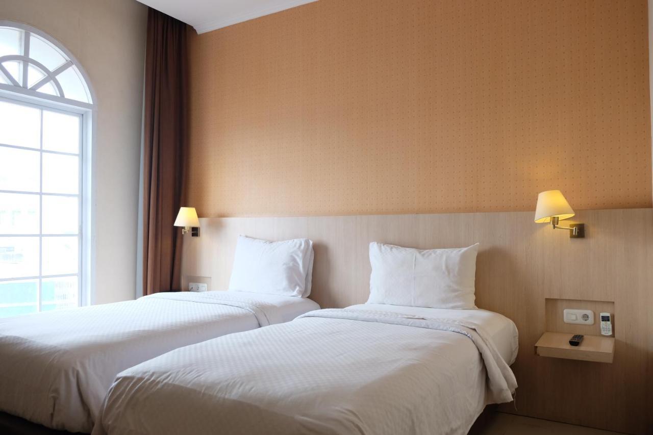 Rio City Hotel Палембанг Екстериор снимка