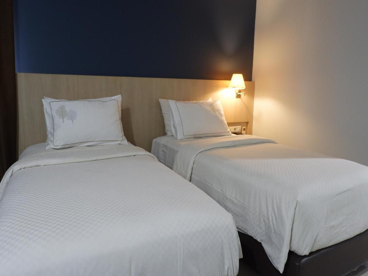 Rio City Hotel Палембанг Екстериор снимка