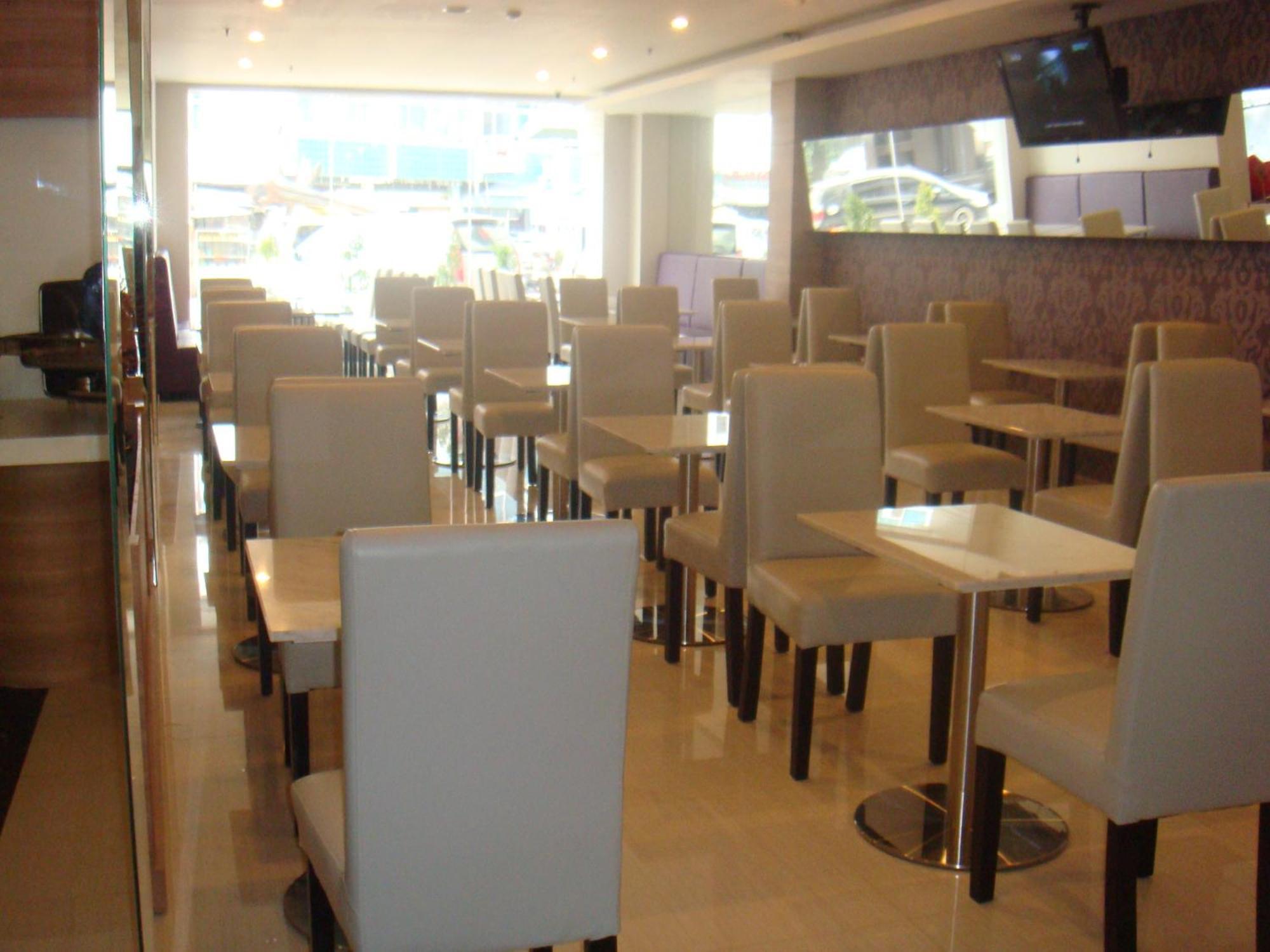 Rio City Hotel Палембанг Екстериор снимка