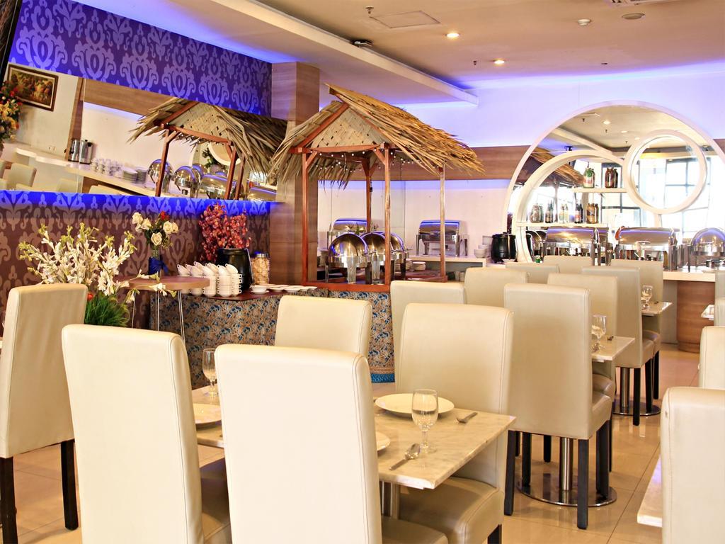 Rio City Hotel Палембанг Екстериор снимка
